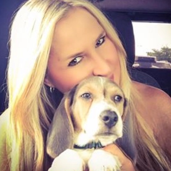 Meet your Posher, Tricia - Picture 1 of 1